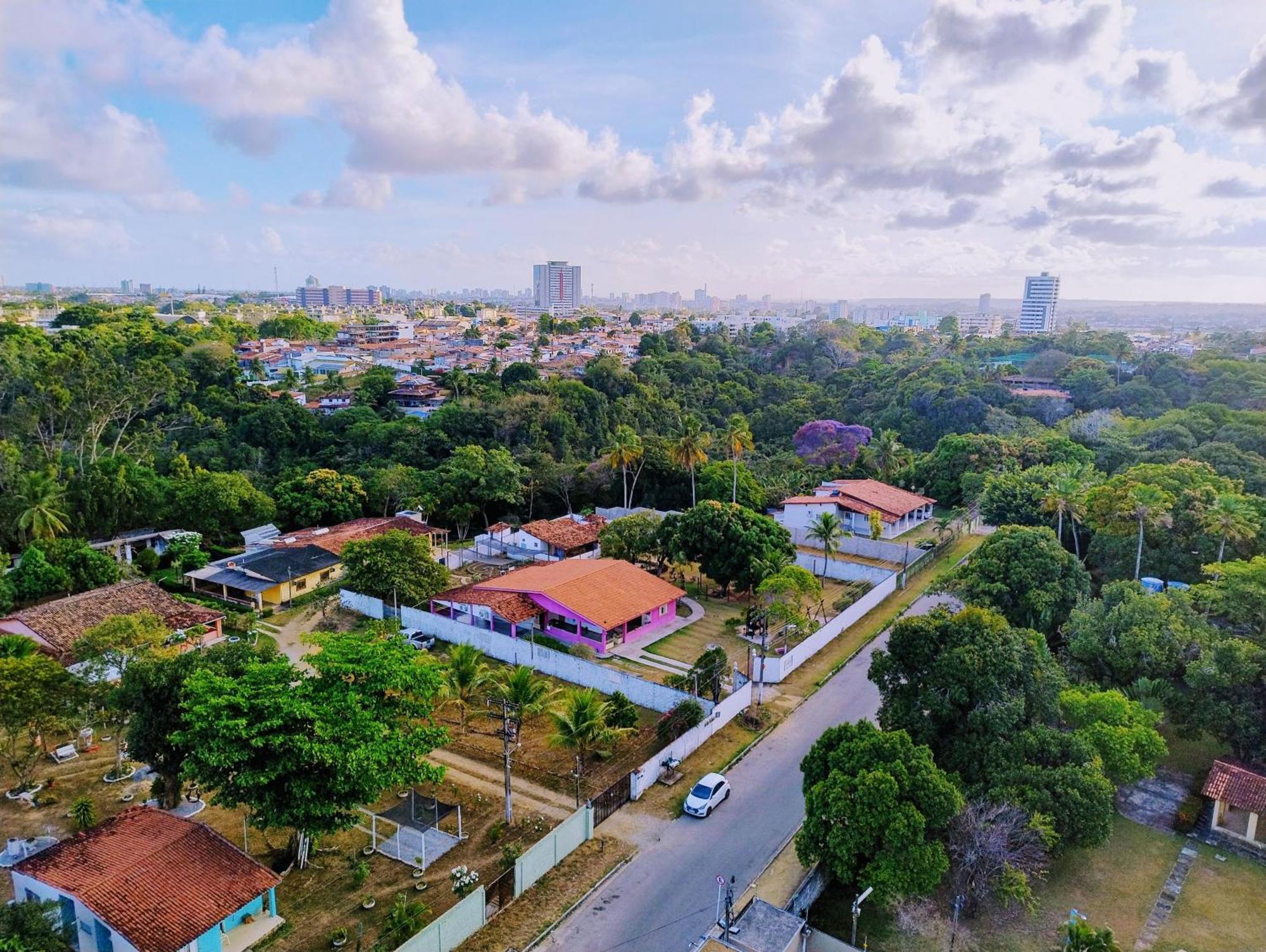Queen L Ar Cond L Tvs Smart L Wi-Fi L Cozinha Completa L Garagem Maceio  Exterior photo